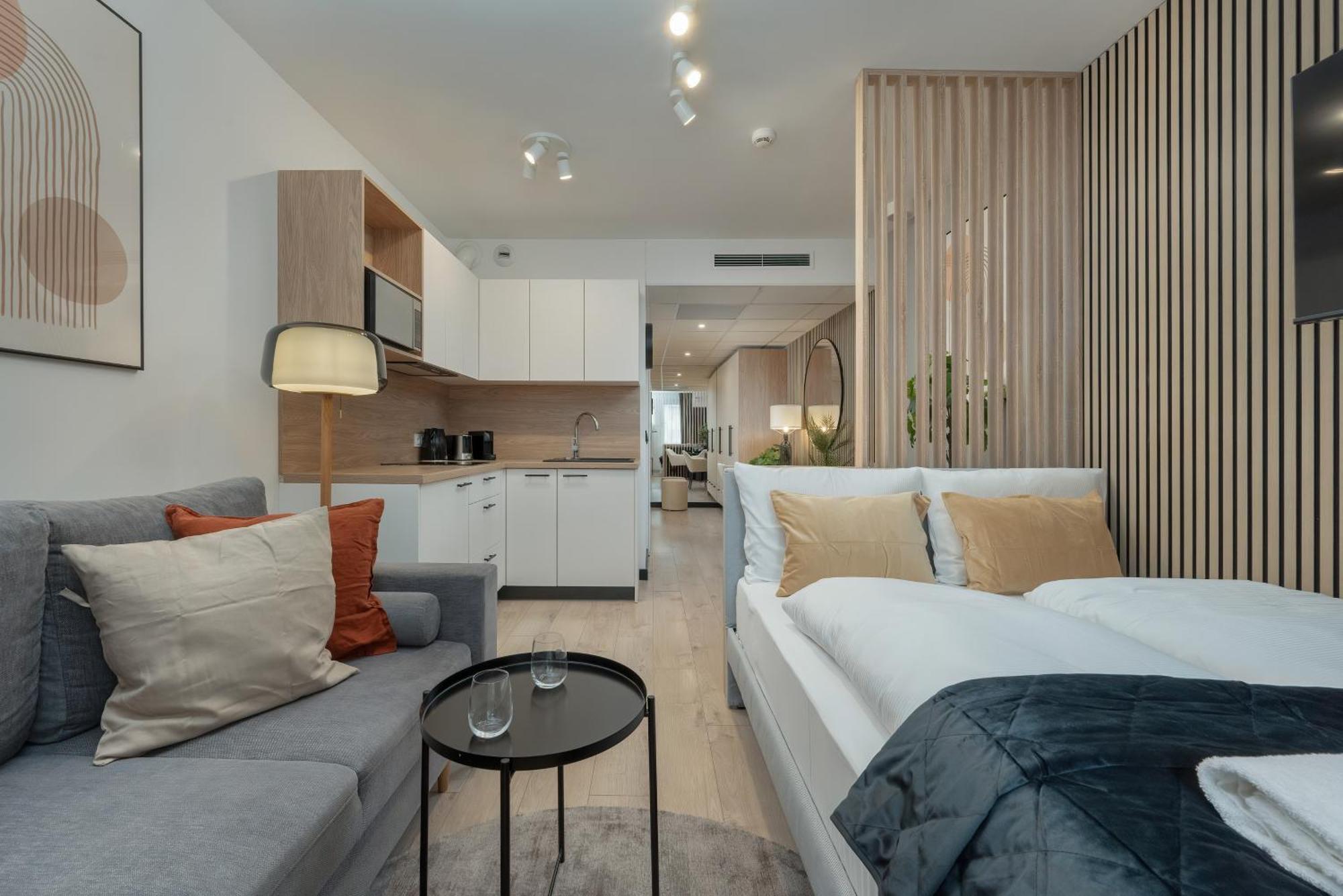 Wroclavia Apartments Dyrekcyjna By Noclegi Renters Wroclaw Exterior photo